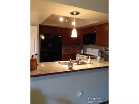 18751 E Colorado Dr, Aurora, CO 80017 photo 2
