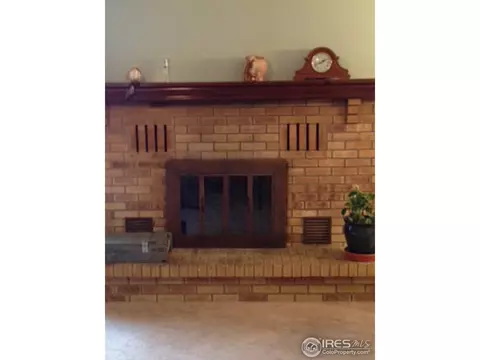 18751 E Colorado Dr, Aurora, CO 80017 photo 9