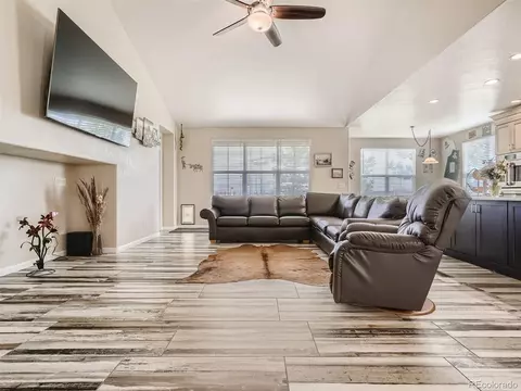 25351 E Indore Dr, Aurora, CO 80016 photo 5