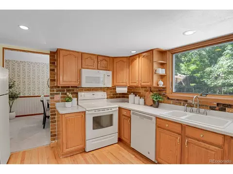 8277 Teller Ct, Arvada, CO 80003 photo 12