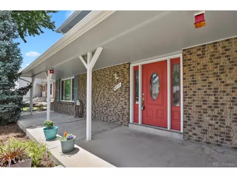 8277 Teller Ct, Arvada, CO 80003 photo 3