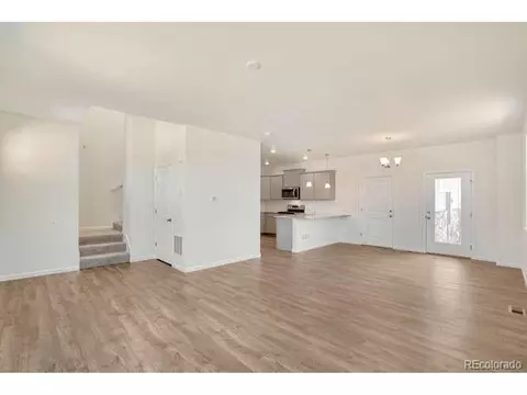 21985 E 9th Pl, Aurora, CO 80018 photo 6