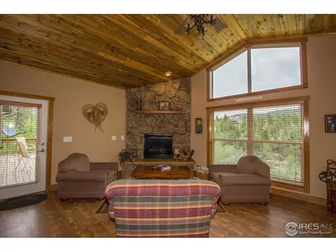 227 Cree Ct, Lyons, CO 80540 photo 4