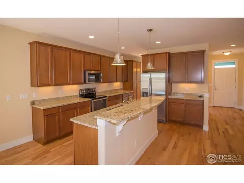 648 Jackson St, Lafayette, CO 80026 photo 4