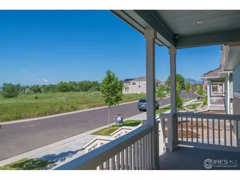 648 Jackson St, Lafayette, CO 80026 photo 2