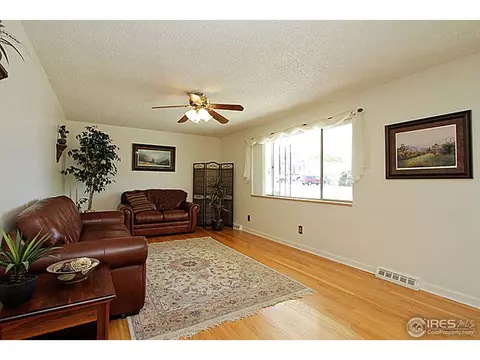 981 W 79th Pl, Denver, CO 80221 photo 4