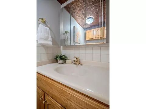 8594 Gray Ct, Arvada, CO 80003 photo 10