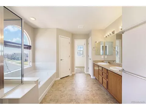 5891 E 114th Ave, Thornton, CO 80233 photo 4