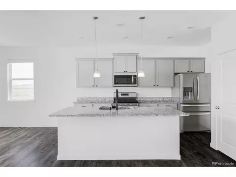 226 Racer St, Bennett, CO 80102 photo 5