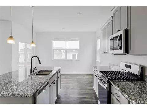226 Racer St, Bennett, CO 80102 photo 7