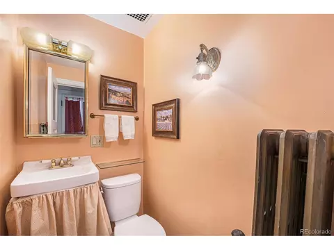 636 Clayton St, Denver, CO 80206 photo 16