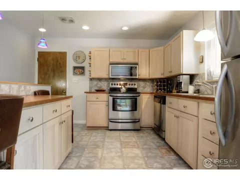 663 Hartford Dr, Boulder, CO 80305 photo 4