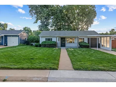 2805 S Fairfax St, Denver, CO 80222