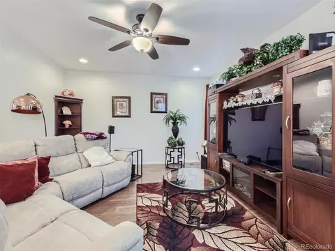 4728 Jasper St, Denver, CO 80239 photo 5