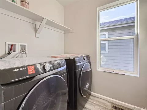 4728 Jasper St, Denver, CO 80239 photo 24