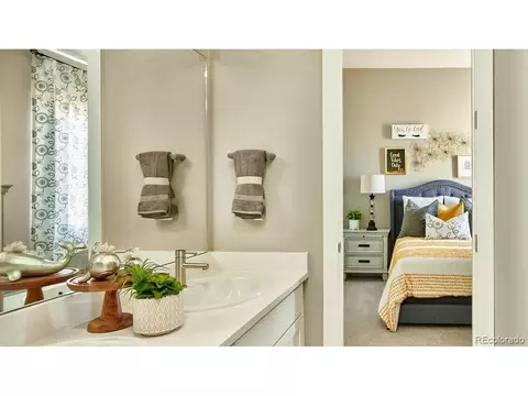 Bath - 6229 Juniper Dr, Thornton, CO 80602 photo 3 of 4