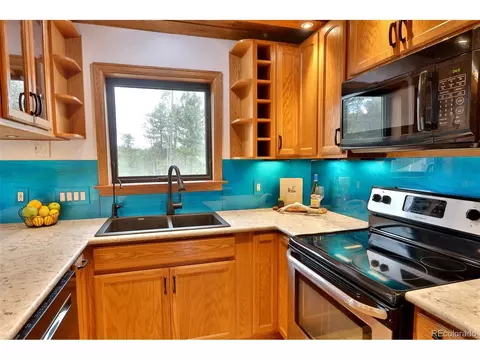 Kitchen - 27888 Pine Grove Trl, Conifer, CO 80433 photo 1 of 2