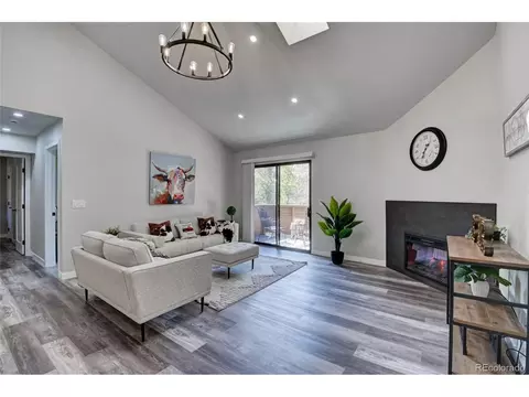 3305 S Ammons St #1-205, Lakewood, CO 80227