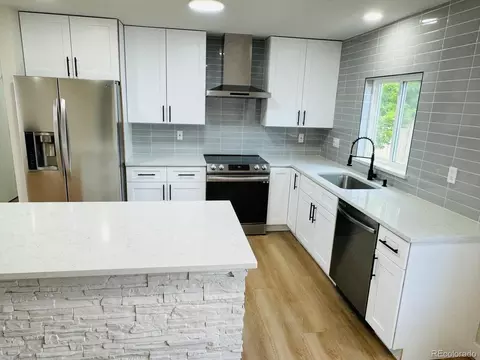 7979 S Johnson Ct, Littleton, CO 80128