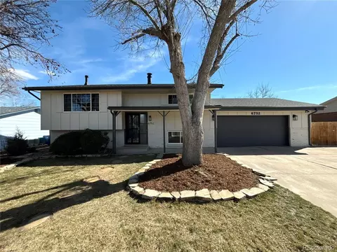 6752 S Cherry St, Centennial, CO 80122