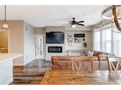24387 E Long Dr, Aurora, CO 80016 photo 9