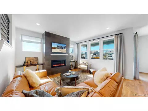 2820 E 102nd Pl, Thornton, CO 80229 photo 3