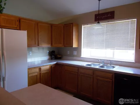 340 E Lilac St, Milliken, CO 80543 photo 11
