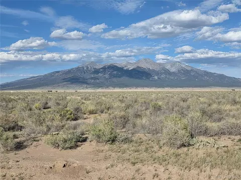8 Gold Rd, Alamosa, CO 81101