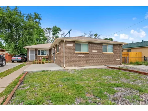 1341 Xanadu St, Aurora, CO 80011