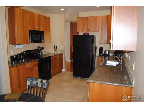 3348 Sentinel Dr, Boulder, CO 80301 photo 2
