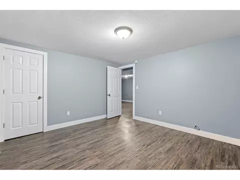 13622 E 13th Pl, Aurora, CO 80011 photo 2