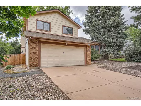 18984 E Kent Cir, Aurora, CO 80013 photo 2