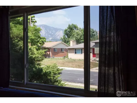 4457 Hamilton Ct, Boulder, CO 80305 photo 4