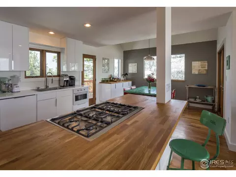 6438 Red Hill Rd, Boulder, CO 80302 photo 3