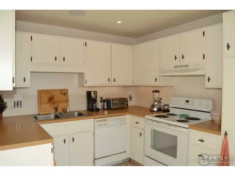 3055 Redstone Ln #E-2, Boulder, CO 80305 photo 5