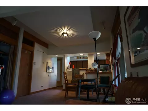 2129 Grove Cir, Boulder, CO 80302 photo 7