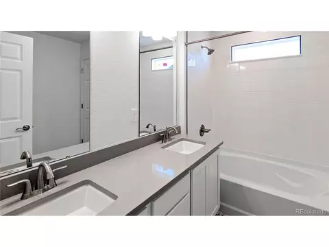 22006 E 42nd Pl, Aurora, CO 80019 photo 12
