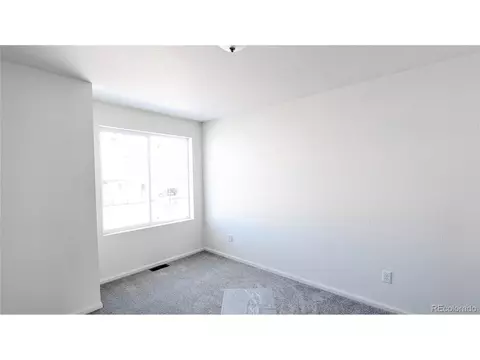 22006 E 42nd Pl, Aurora, CO 80019 photo 4