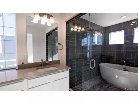 22006 E 42nd Pl, Aurora, CO 80019 photo 19
