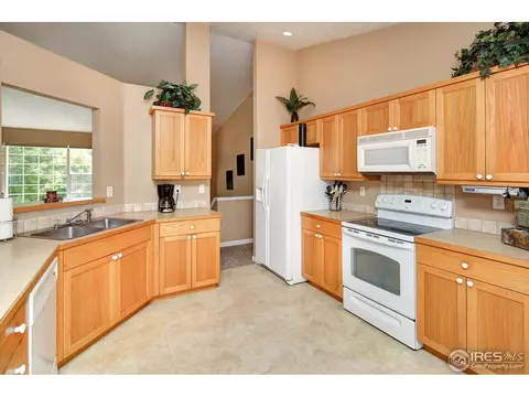 327 52nd Ave, Greeley, CO 80634 photo 6