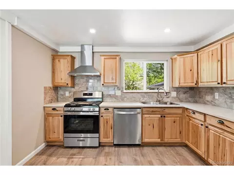 Kitchen - 4700 Ashfield Ct, Boulder, CO 80301 photo 3 of 4