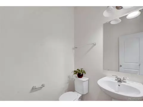 9505 E Alabama Cir, Denver, CO 80247 photo 15
