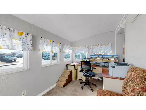 175 Hancock Ct, Bennett, CO 80102 photo 11