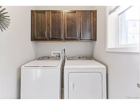 15851 E Broncos Pl, Centennial, CO 80112 photo 19