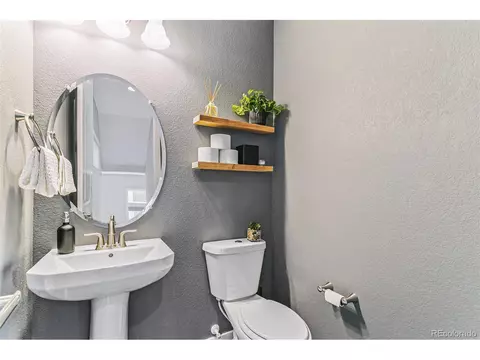15851 E Broncos Pl, Centennial, CO 80112 photo 18