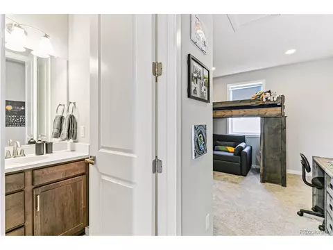 15851 E Broncos Pl, Centennial, CO 80112 photo 28