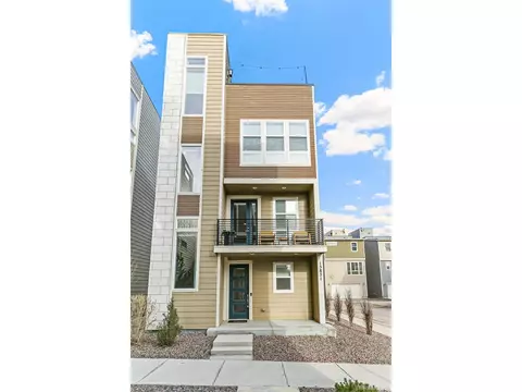 15851 E Broncos Pl, Centennial, CO 80112