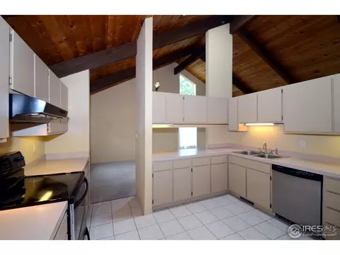 4881 Old Post Cir, Boulder, CO 80301 photo 7