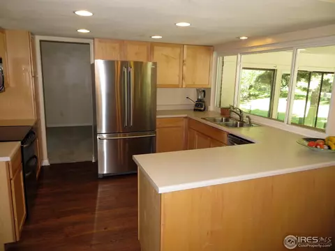 4887 Fairlawn Cir, Boulder, CO 80301 photo 2
