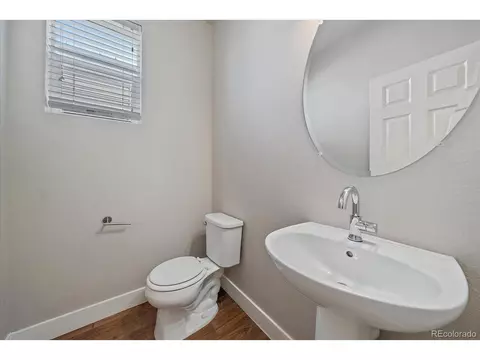 16241 E Warner Pl, Denver, CO 80239 photo 5